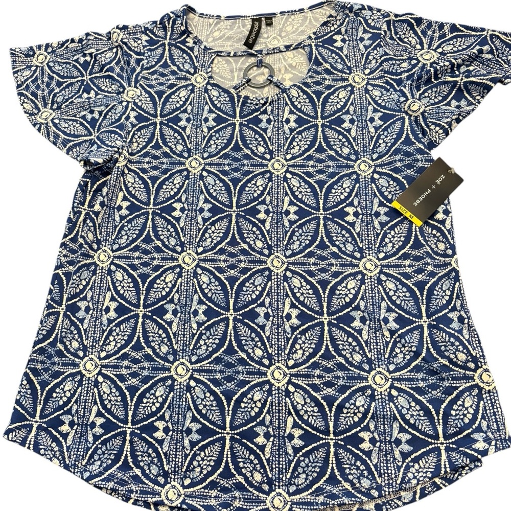 Zoe +‎ Phoebe Blue Medallion Print Top Short Sleeve Womens Medium Silver Decor